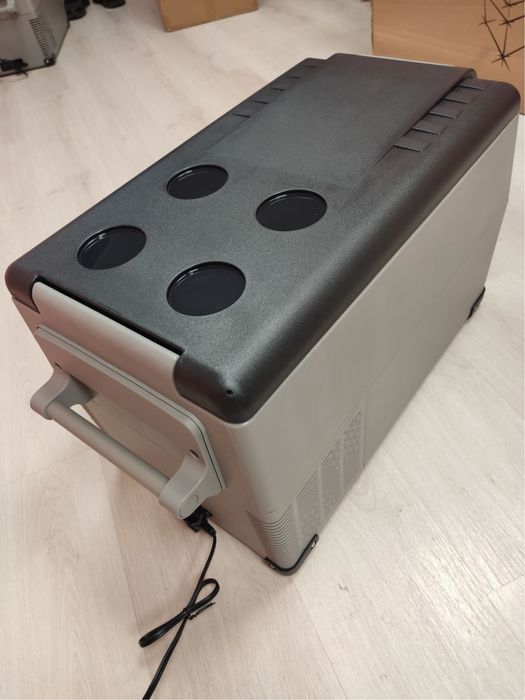 Мобилен хладилник/фризер 35L Bluetooth -20°C компресорен за кола/камион/къмпинг/риболов, 12/24V + 220V, чисто нов VEVOR