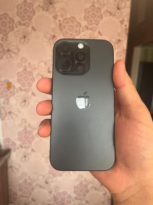 Срочно продам iPhone 16 pro /256