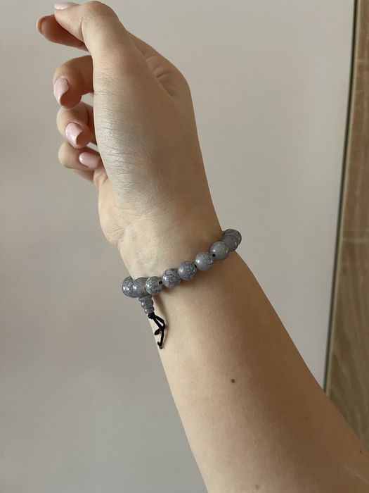 Гривна (различни видове)