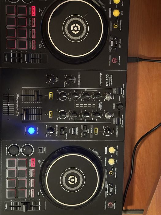 Dj контролер Pioneer DDJ-400