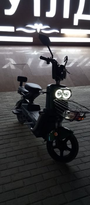 Продам скутер Танк 108