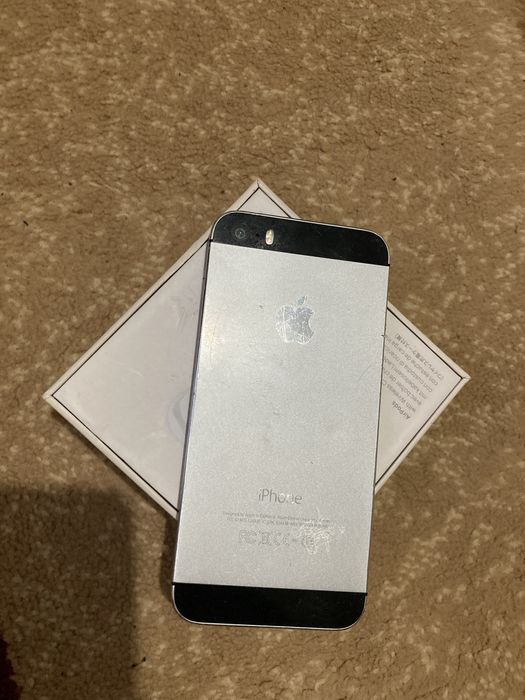 Iphone 5c продам