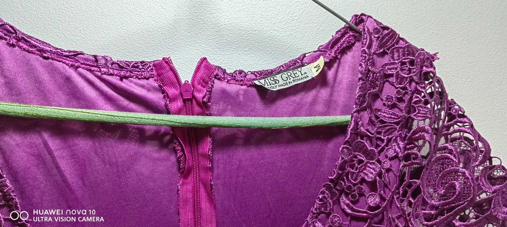 Rochie eleganta cu broderie