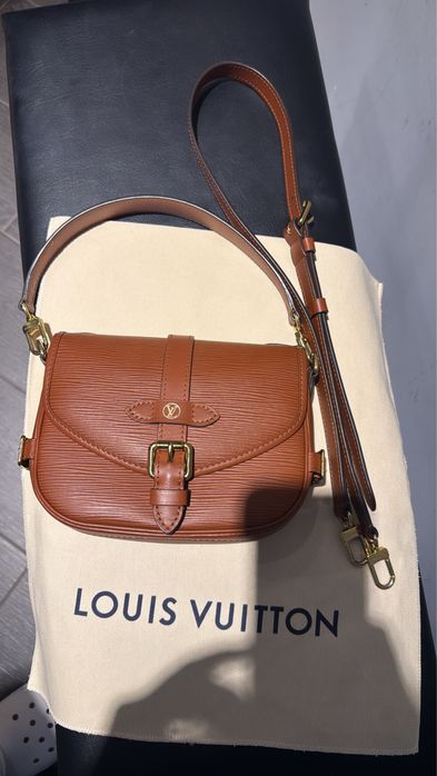 Продам оригигал сумку LV за 400000
