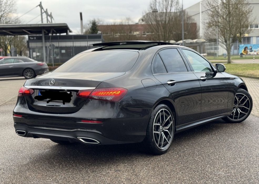 MERCEDES-BENZ E-Class 2022 — imagine 4