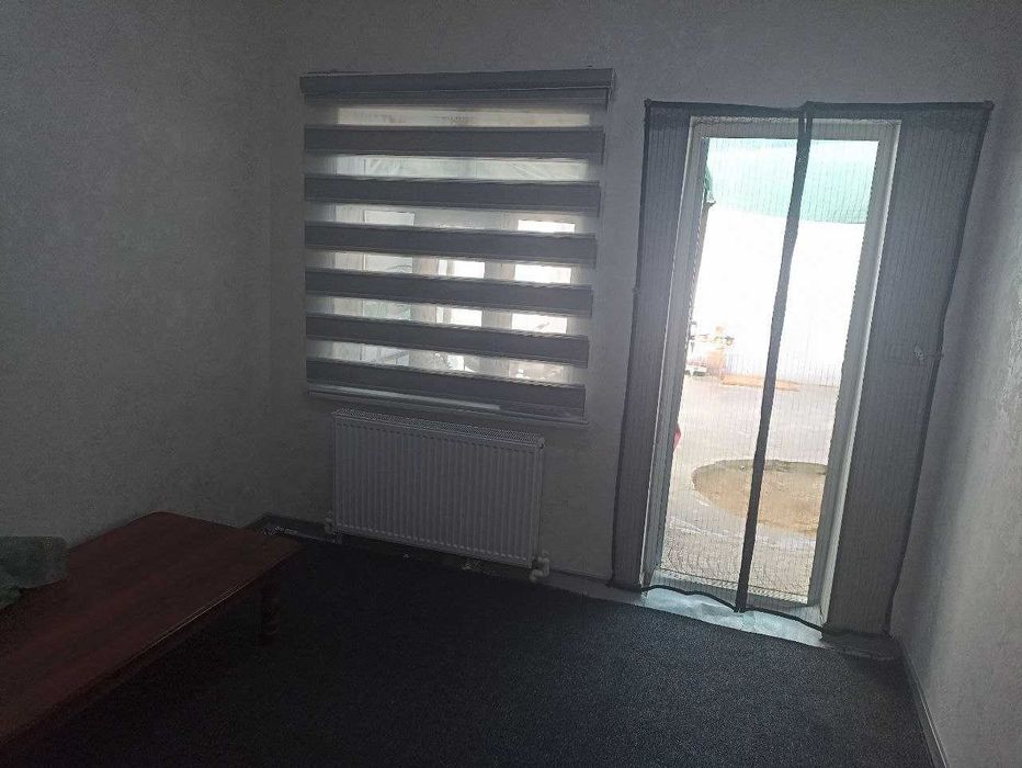 Uy sotiladi nazarbe texstilda hovli