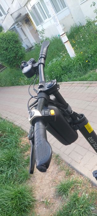 Vând trotineta electrica