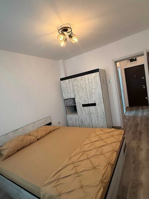 Apartament de vanzare cu 2 camere, ultracentral, decomandat.