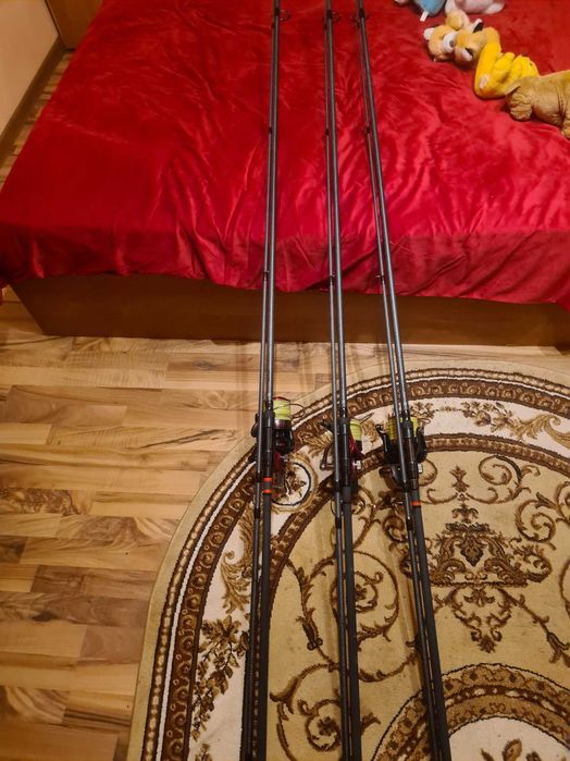vând lasete prologic fulcrum 3.9m 3.75 lb