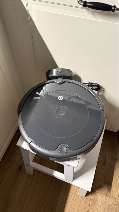 Прахосмукачка робот iRobot Roomba