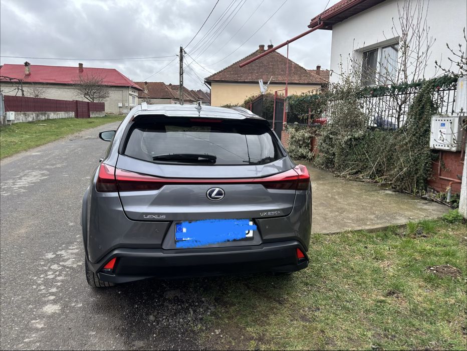 Lexus UX250h hybrid 2021 2.0 -automat, stare excelenta