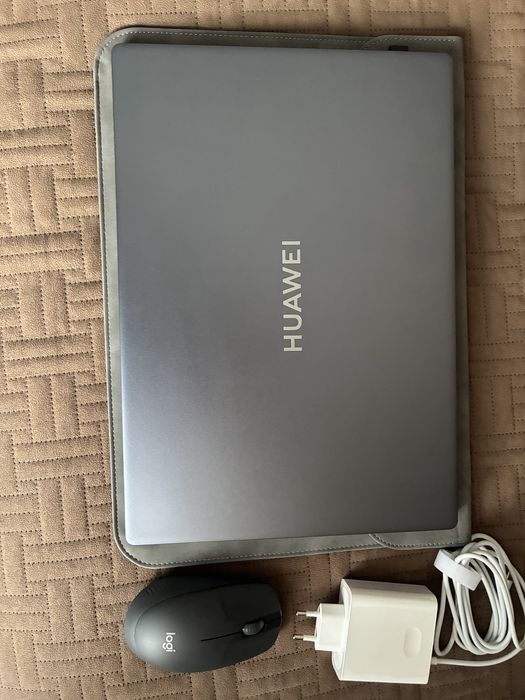 Срочно ! Ноутбук HUAWEI MateBook D16