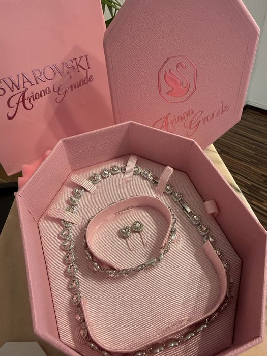 Set Swarovski Ariana Grande Love