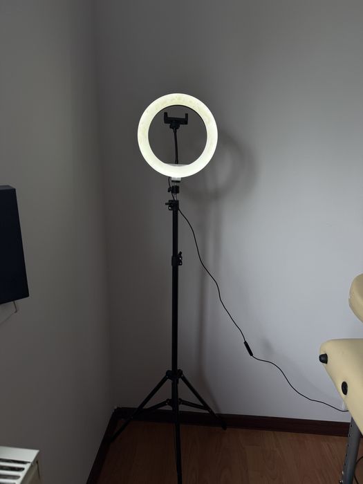 Lampa cosmetica cu stativ