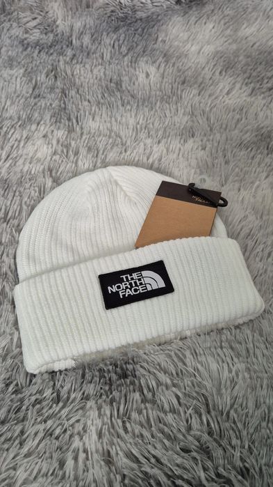 Caciula The North Face alba