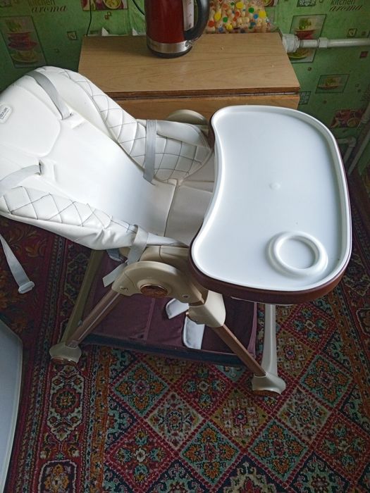 Продам стульчик для кормления