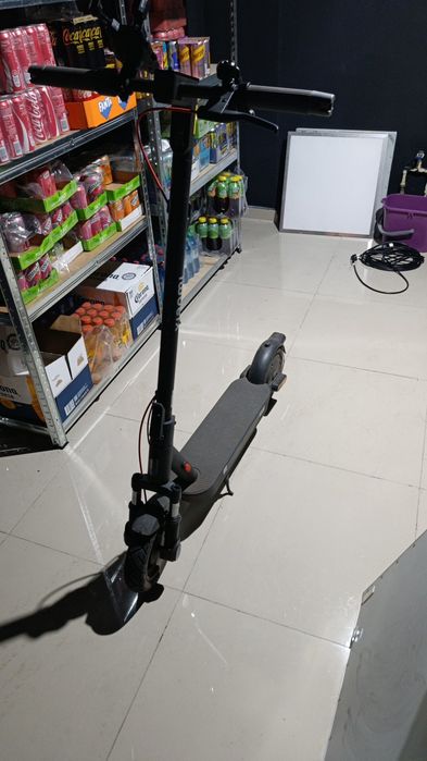 Trotinetă electrică Xiaomi Electric Scooter 5 – stare foarte bună