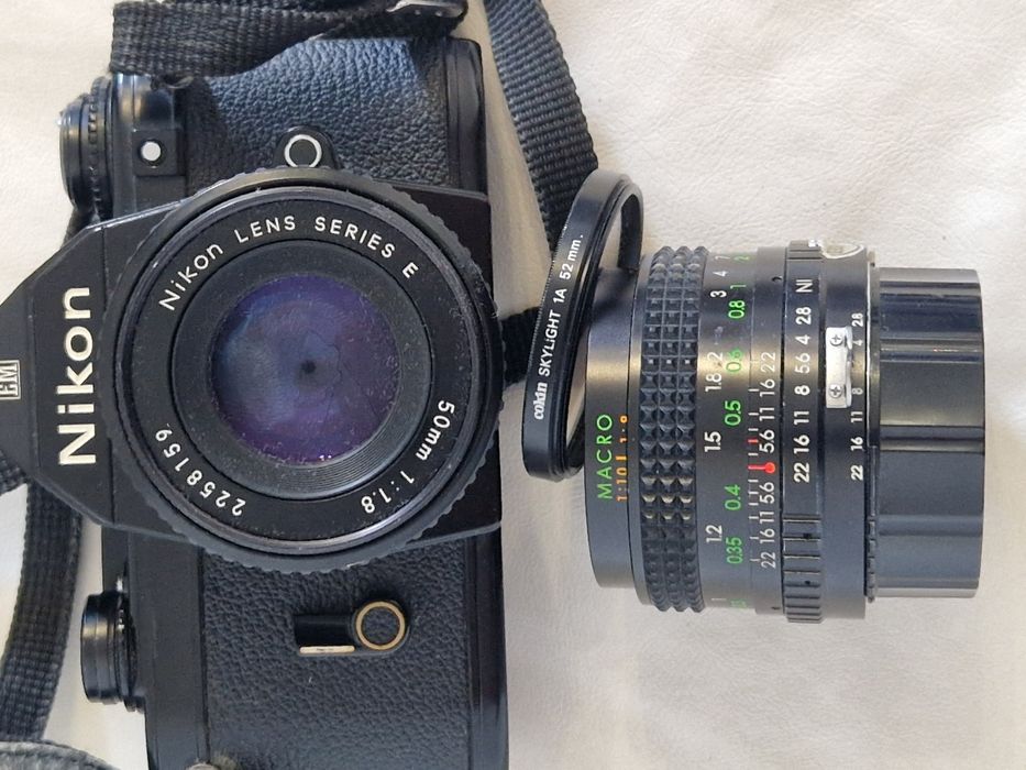NIKON-EM тяло и два броя обективи и филтър