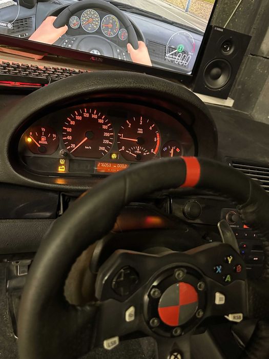 vand playseat bmw e46 logitech g920 cu schimbator ceasuri de bord functionale