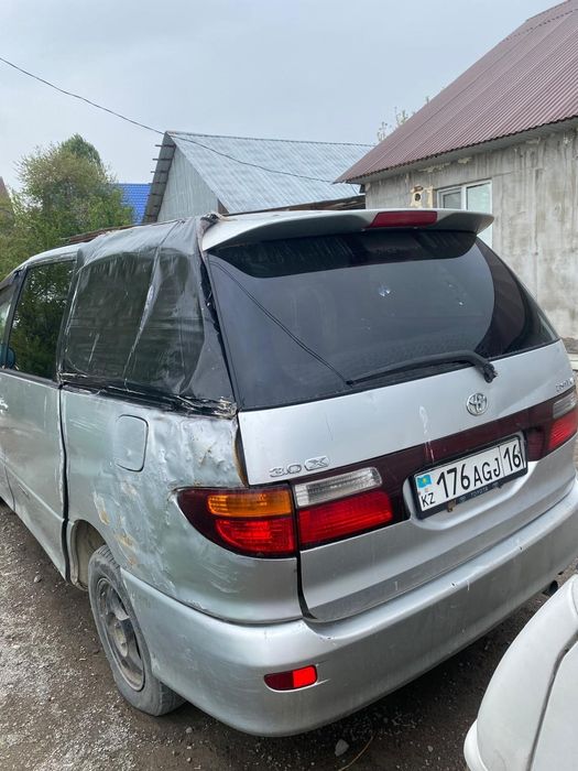 Тойота Естима сатылады