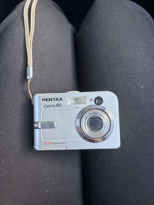 Aparat foto Pentax Optio 50 – Cameră digitală retro Y2K digital digicam