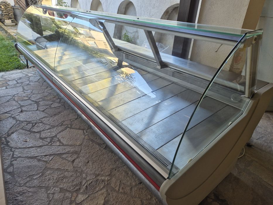 Хладилни витрини