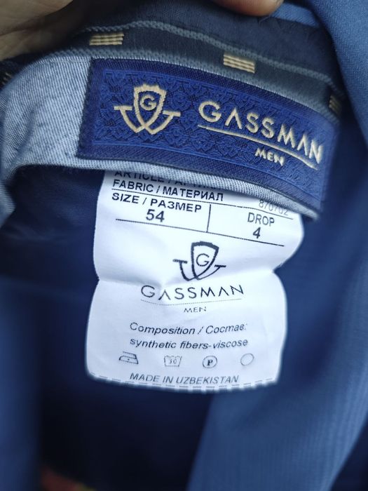 Kastyum shim 54 razmer