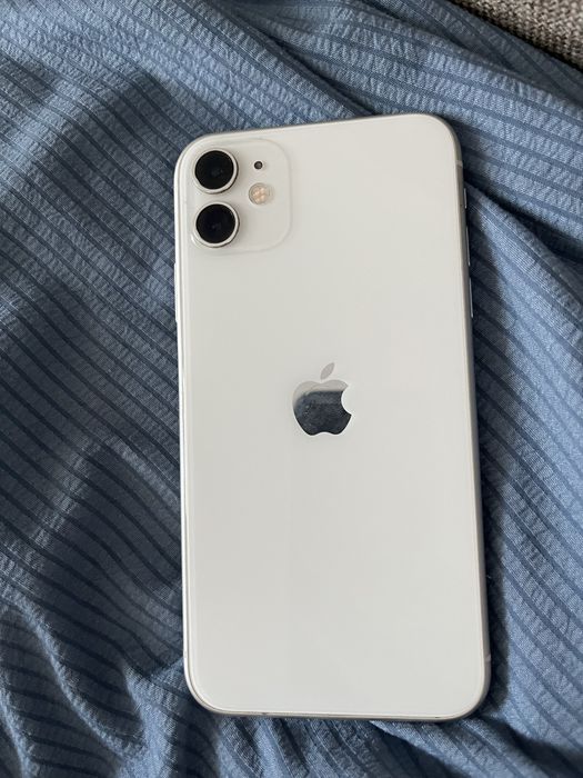 iPhone 11 в идеальном состояний