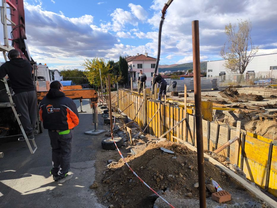 Груб Строеж. Промишлено и жилищно строителство!