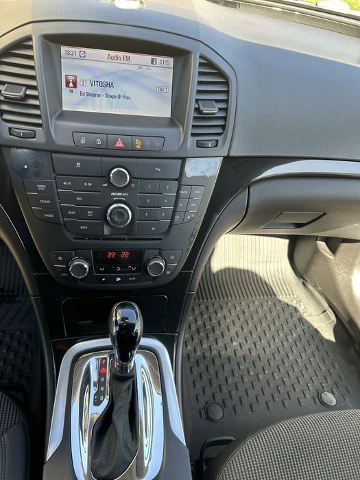 Opel Insignia 2.0t