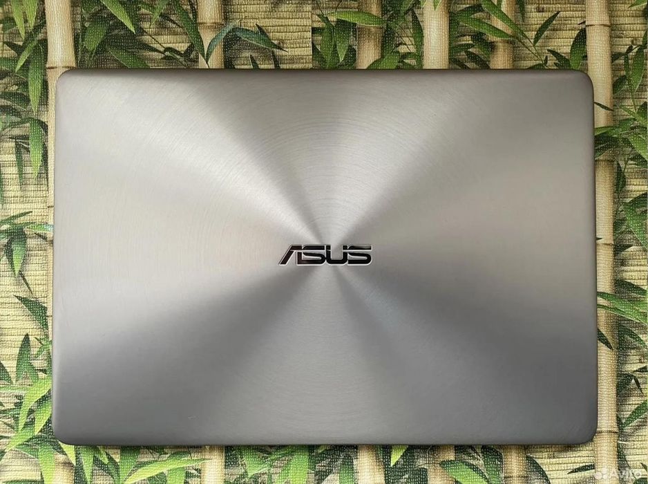 Ноутбук: ASUS ZenBook 
UX