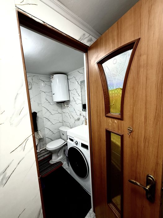 Продается полдома в хорошем районе!