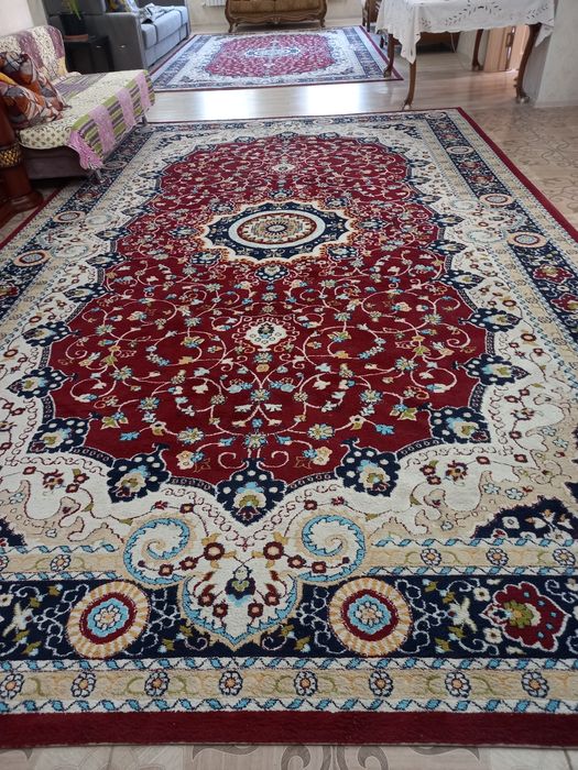 Продаются ковры бу