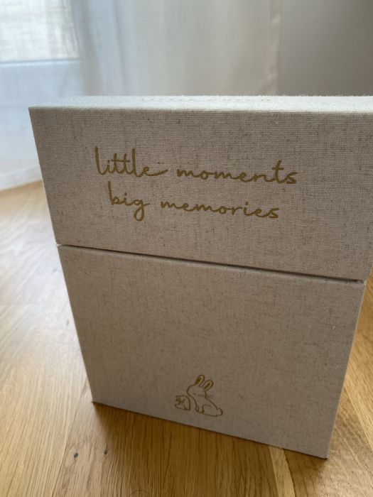 Карти за отброяване на месечинки на бебе на Little Dutch