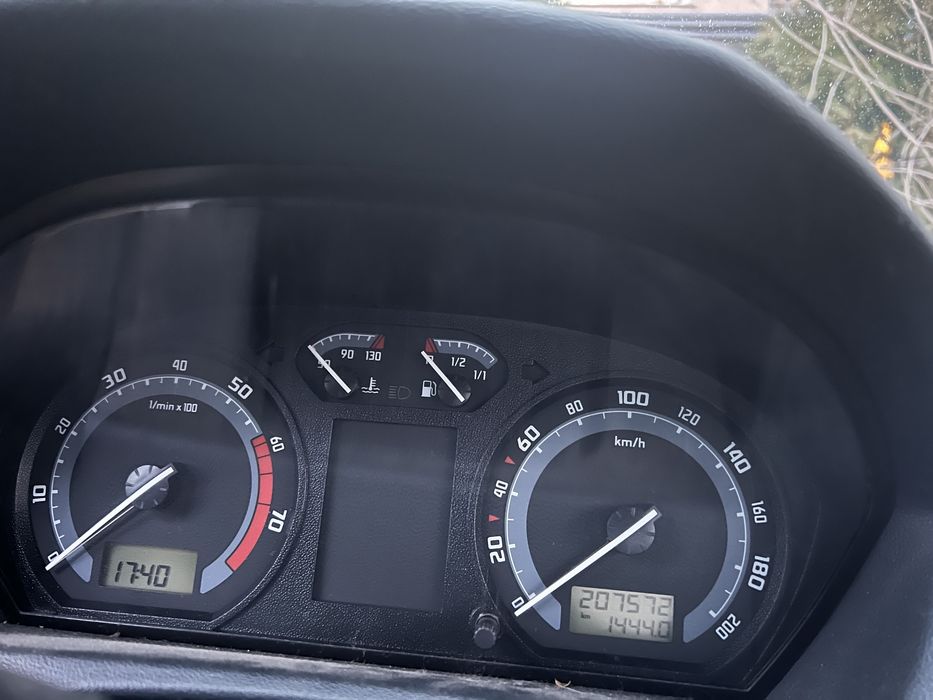 Vand Skoda Fabia 2005 1.2 Benzina