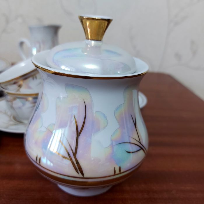 Хрусталь и кофейный набор