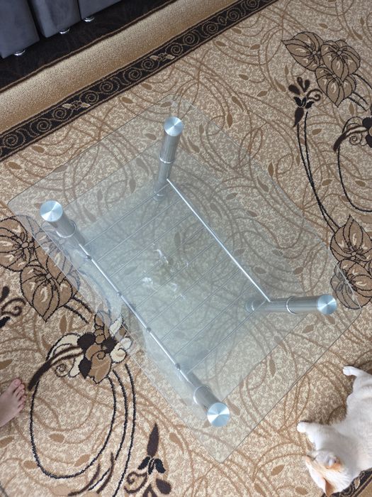 Продам б/у журнальный столик