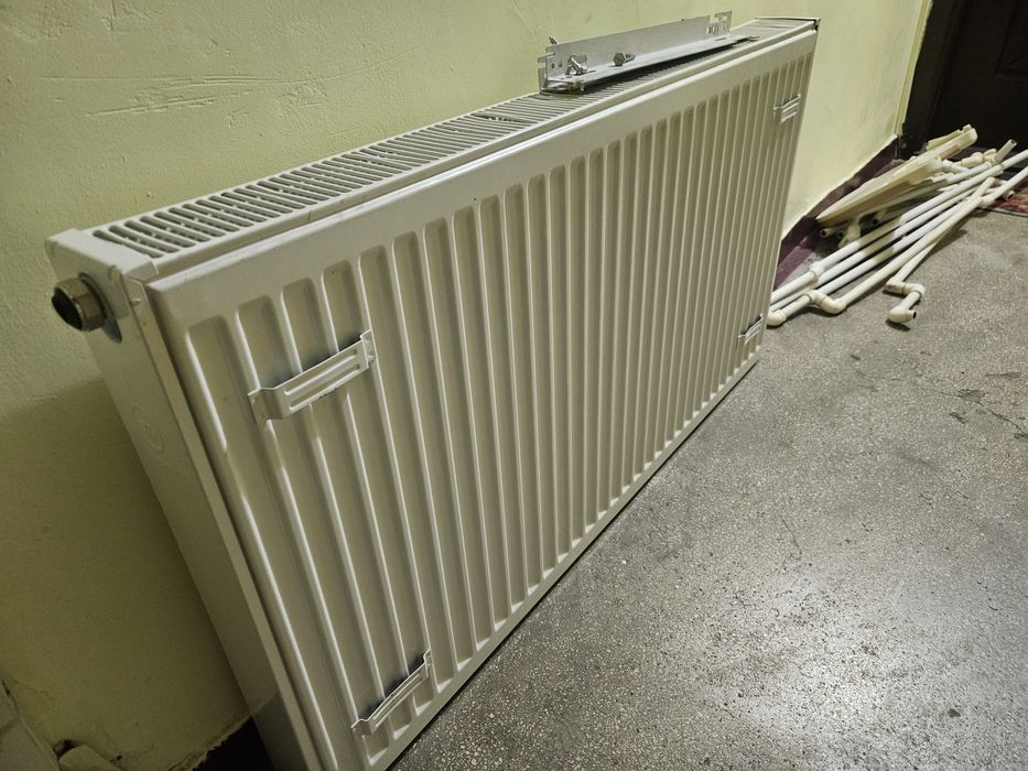 Calorifer aproape nou 1,1 metri