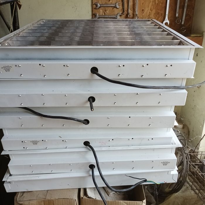 Лампи за таван 60/60 см.