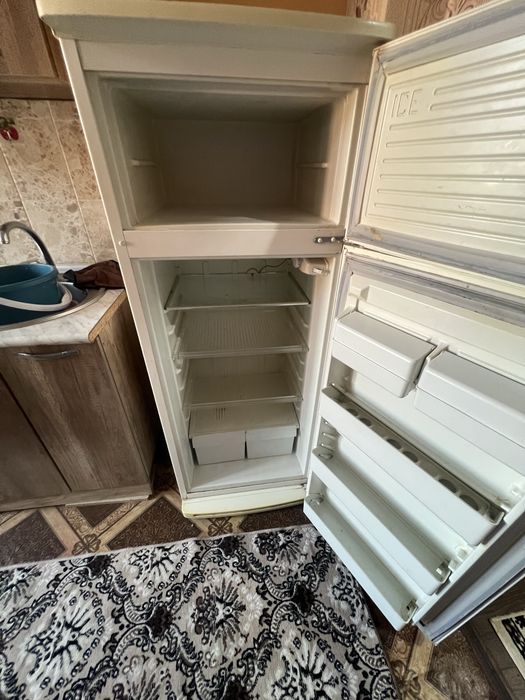 Xaladilnik va gilam sotiladi