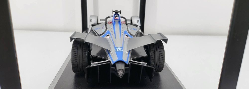 Macheta auto FormulaE Venturi 1/18 Minichamps