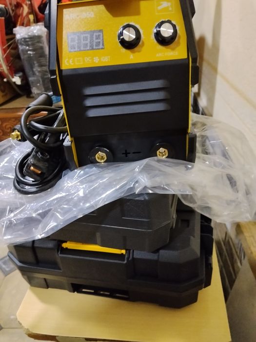 Продается инверторный сварочный аппарат