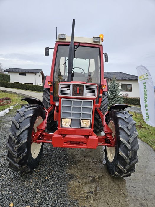 Tractor CASE International 856 XL