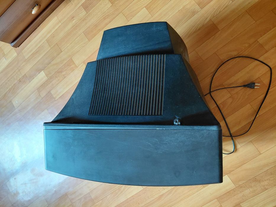 Телевизор LG ламповый