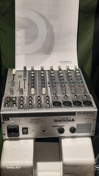 Phonic MM1202XP европеец
