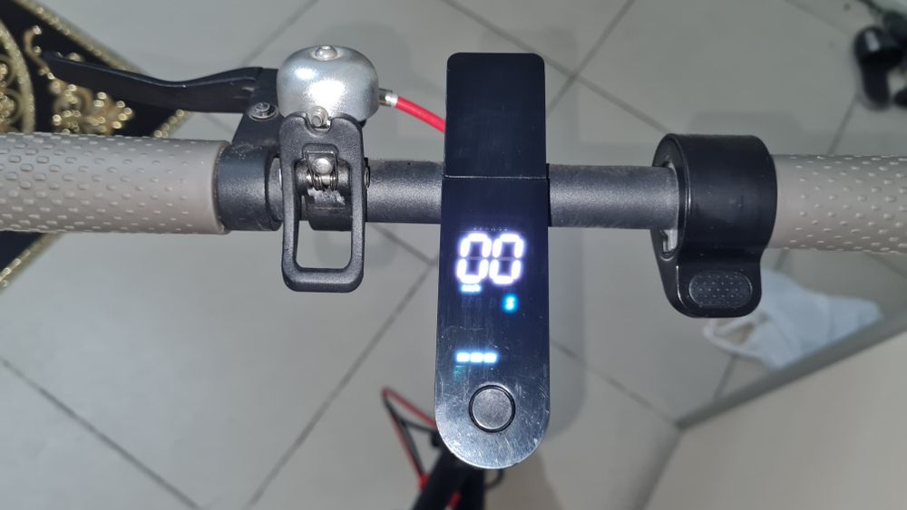 Xiaomi Mi Electric Scooter M365