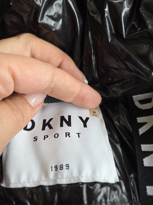 Дамско зимно яке DKNY