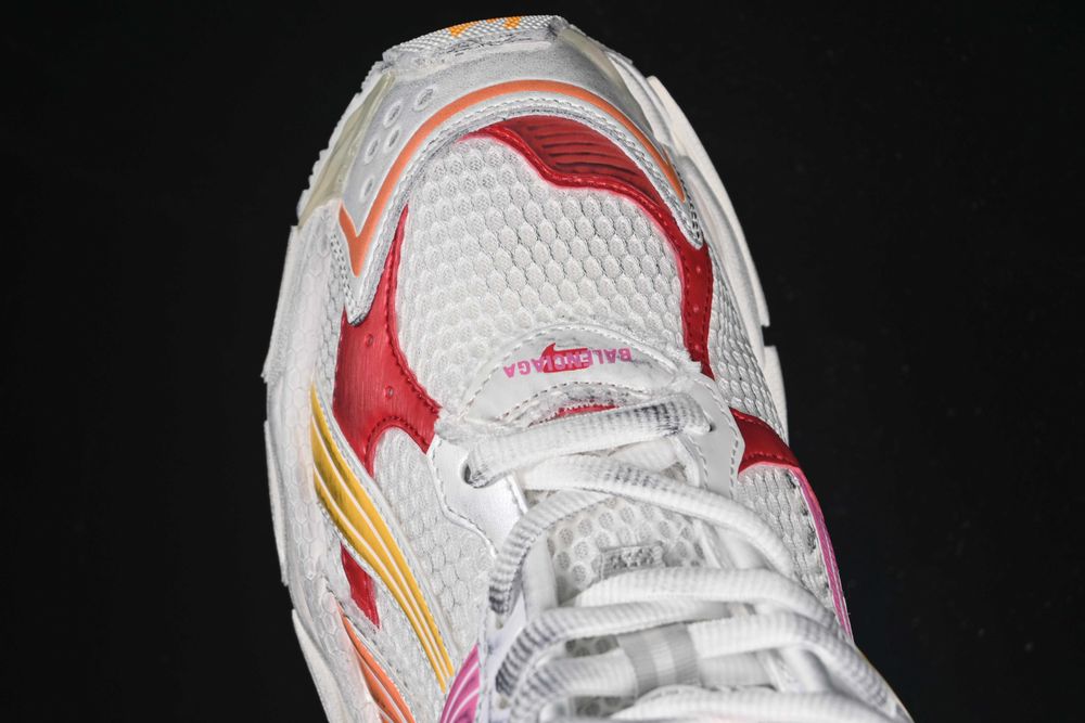 Balenciaga Runner.