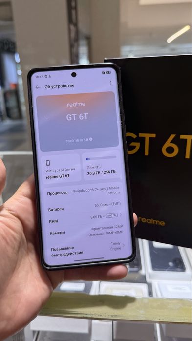 Realmi gt6 T 12/256 gb