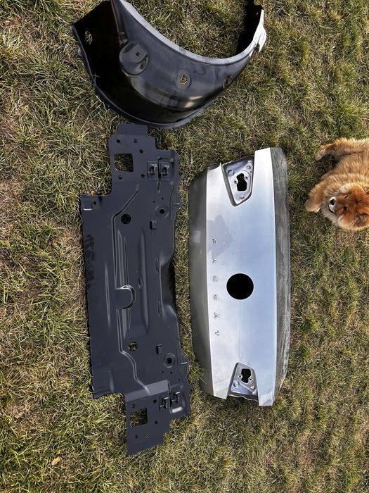 Capotă portbagaj vw passat b8.